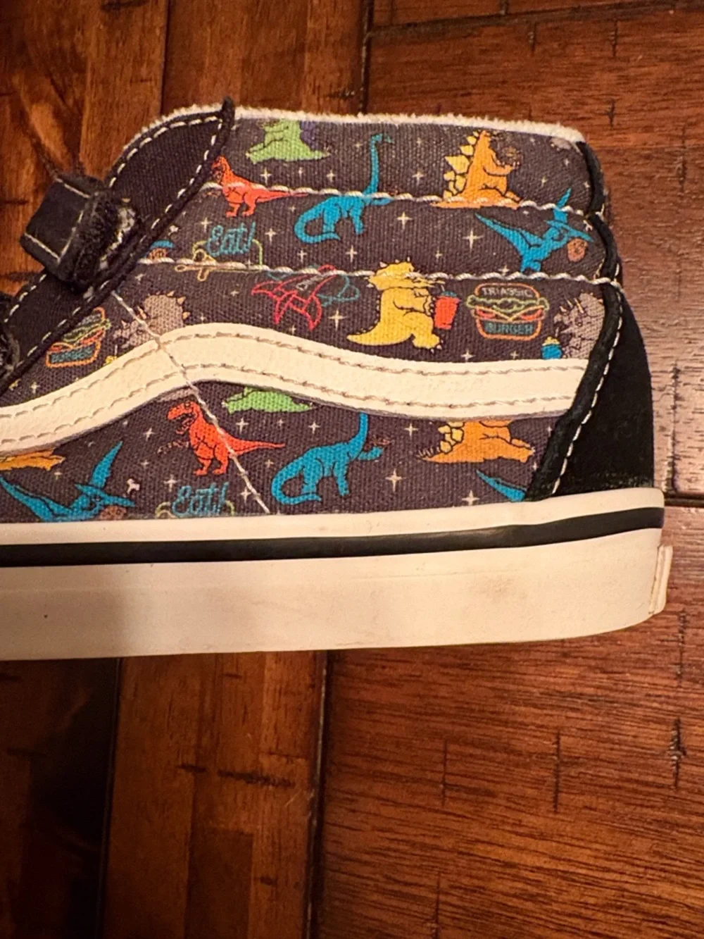 Vans Kids High-Top Sneakers Black/Multicolor Dino Print  Sz 10 Sk8r, Urban Vibes